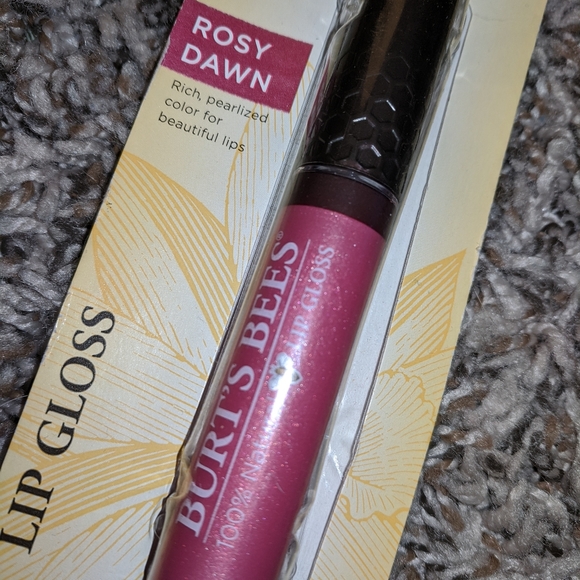 NEW! Burt's Bees Lip Gloss - Picture 2 of 4